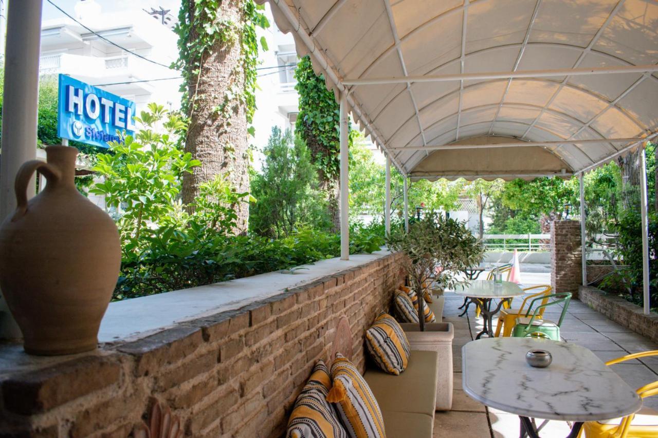 Stefanakis Hotel & Apartments Varkiza ภายนอก รูปภาพ