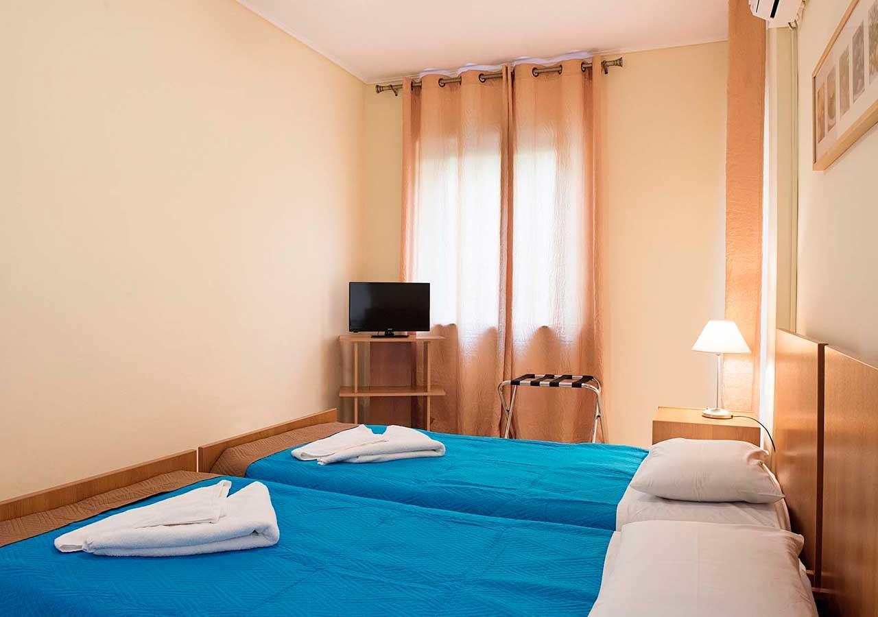 Stefanakis Hotel & Apartments Varkiza ภายนอก รูปภาพ